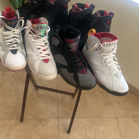 Multiple pairs multiple prices feel free to ask questions - Picture 2 of 2